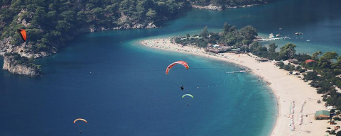 Yerli turist 555 milyar harcadı ama oteller boş kaldı: 2025 turizm verileri şaşırttı