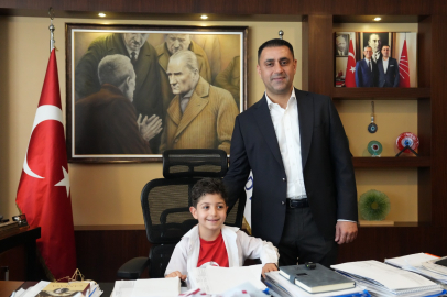23 Nisan’da Çukurova Belediyesi başkanlık makamı çocuklara emanet edildi