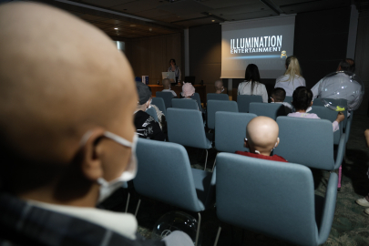 Adana'da lösemi tedavisi gören çocuklar için hastanede özel sinema etkinliği