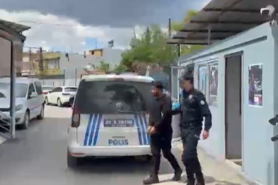 Adana polinden Yüreğir'de dev operasyon: Hapis cezasıyla aranan 5 hükümlü yakalandı