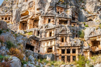 Antalya, Doğal Güzellikleri ve Kültürüyle Öne Çıkıyor