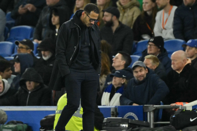 Mavilerde berber şoku: Chelsea'de gizli taktikler sosyal medyaya düştü