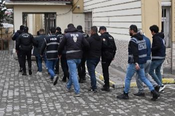 Ardahan merkezli 5 ilde rüşvet operasyonu: Cezaevi müdürü dahil 7 tutuklama