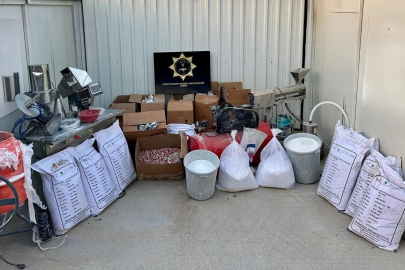 Aydın polisinden rekor darbe! 1,4 milyon adet hap üretecek ham madde ele geçirildi