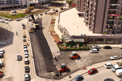 Tarsus’ta çamur deryasıydı, asfalt döküldü! 2 bin 250 metrekarelik yeni otopark hizmete girdi