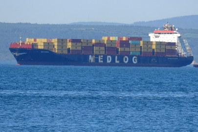 Çanakkale Boğazı'nda konteyner gemisi makine arızası yaptı