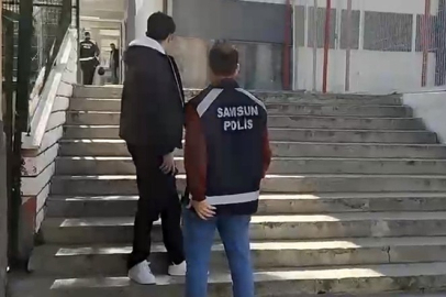 Kimliğini kaybeden öğrenci polis sayesinde sınava girdi