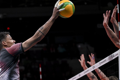 Galatasaray'ı 3-0 ile geçen Ziraat Bankkart Efeler Ligi şampiyonu oldu