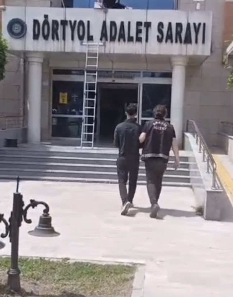 Hatay'da aranan iki firari hükümlü Erzin'de yakalandı 2