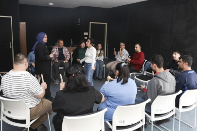 Ritim tutuyorlar, hayata bağlanıyorlar! Mersin Engelsiz Yaşam Merkezi’nde müzik tınıları