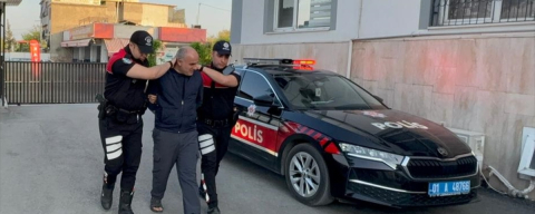 Adana’da sahipsiz köpeğe şiddet: Şüpheli gözaltına alındı