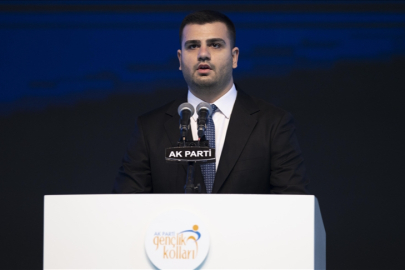 AK Parti Genel Sekreteri İnan, Karşıyaka Belediye Başkanı Behice Yıldız Ünsal'a teşekkür etti