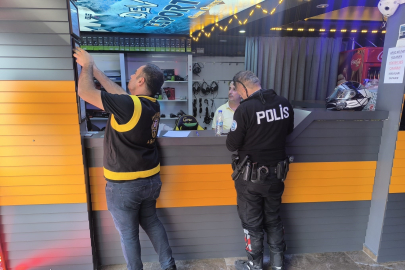 İskenderun polisi sahadaydı! 43 şahıs sorgulandı, işletmelere kritik uyarılar yapıldı