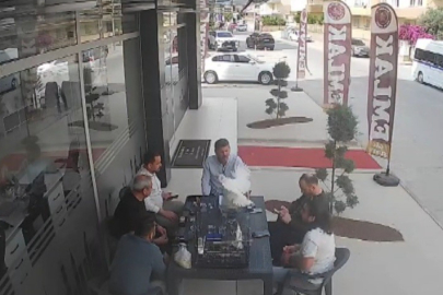 Mersin’de ilginç olay: 5. kattan uçan tavuk masaya düştü