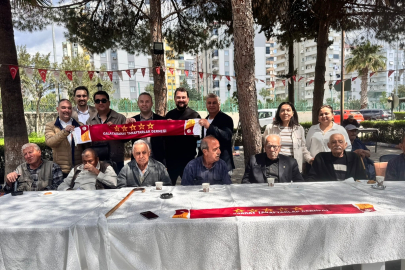 Adana’da Galatasaray taraftarları huzurevi sakinleriyle buluştu