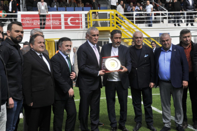 Yusuf Kanlı'dan Adana 01 FK'ya Play-Off dopingi: Soyunma odasında prim sürprizi