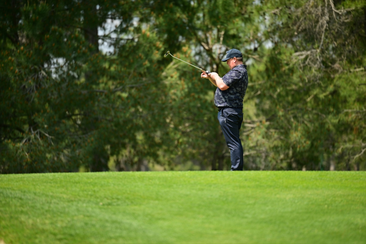 TÜRK GOLFÇÜLER DE MÜCADELE EDİYOR