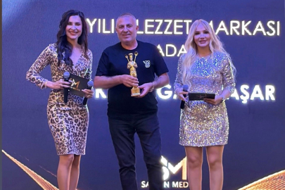 Kaburgacı Yaşar Usta'ya Mersin'den ödül: Yılın lezzet markası seçildi