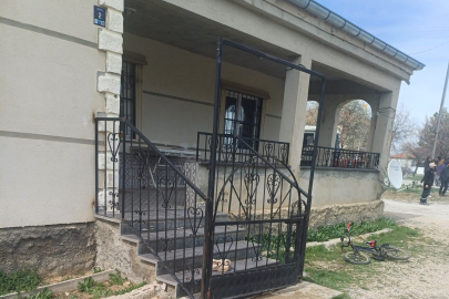 Kayseri'de 4 çocuk annesi eşini öldürüp intihar etti