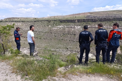 Kayseri’de viyadükte mahsur kalan genç kurtarıldı