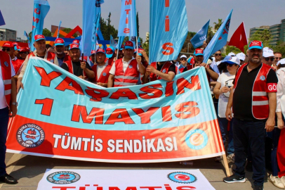 Türk-İş Adana’da yüzlerce işçiyle 1 Mayıs Emek ve Dayanışma Günü’nü kutladı