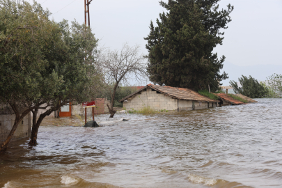 Hatay'ın "Kayıp Şehirleri": Reyhanlı Barajı dolunca Karakaya ve Acer köyleri sulara gömüldü