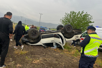 Osmaniye’de kontrolden çıkan otomobil kaza yaptı: 1 Yaralı