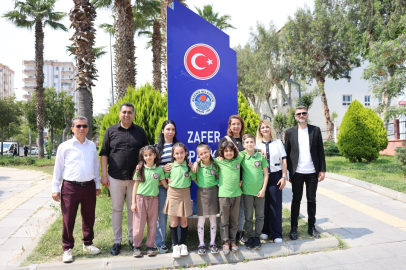 Akdeniz Belediyesi'nden minik başkana sürpriz: Zafer Parkı artık pırıl pırıl