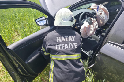 Hatay Hassa’da trafik kazası: Tarlaya uçan otomobilin sürücüsü yaralandı