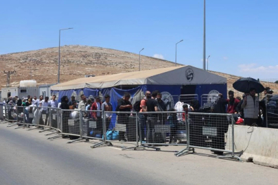 Türkiye'den ayrılan Suriyeli sayısı belli oldu: Bakanlıktan gönüllü geri dönüş açıklaması