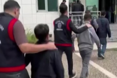 Adana'da sokakta yaşayan adamı yumruklayan çocuğa ev hapsi cezası