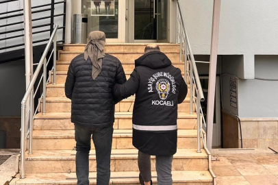 Kocaeli polisinden nefes kesen operasyon: 49 yıl cezası olan 10 yıllık firari yakalandı!