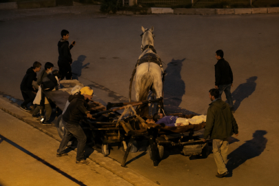 Adana Yüreğir'de atlara yönelik kırbaçlı şiddet anları kameraya yansıdı