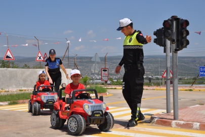 Mersin'de Karayolu Güvenliği ve Trafik Haftası kutlandı