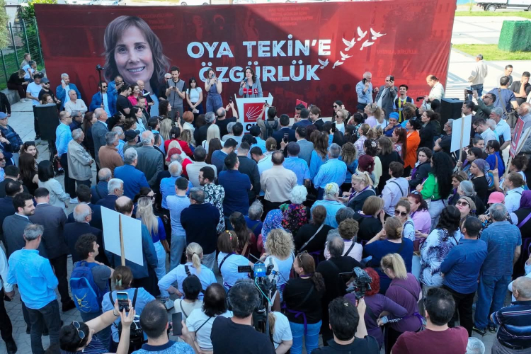 Seyhan Belediye Başkanı Oya Tekin için Adana'da miting 3