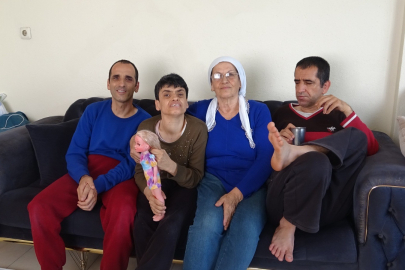 Hataylı annenin engelli üç evladına adanan 52 yıllık fedakârlığı