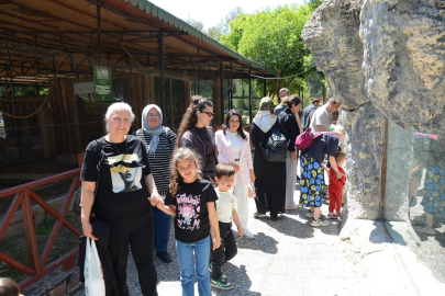 Tarsus'ta Anneler Günü vesilesiyle şehit aileleri bir araya geldi