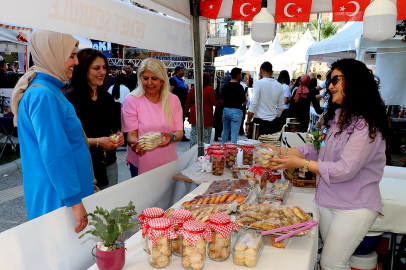 Anne eli değmiş gibi lezzetler: Yöresel tatlar yok satıyor