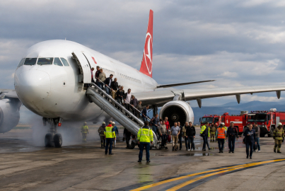 THY Katmandu uçağında acil tahliye: İniş takımları alev alan Airbus A330'da korku dolu anlar