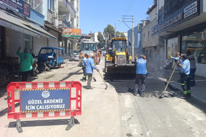 Akdeniz Belediyesi’nden ulaşım atağı: Yol ve kaldırımlar yenileniyor