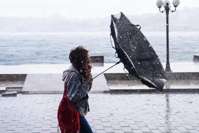 Meteoroloji’den peş peşe uyarı: Adana, Mersin, Osmaniye, Kahramanmaraş, Isparta ve Burdur için kuvvetli yağış alarmı