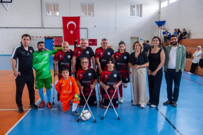 Seyhan’da engeller sporla aşıldı