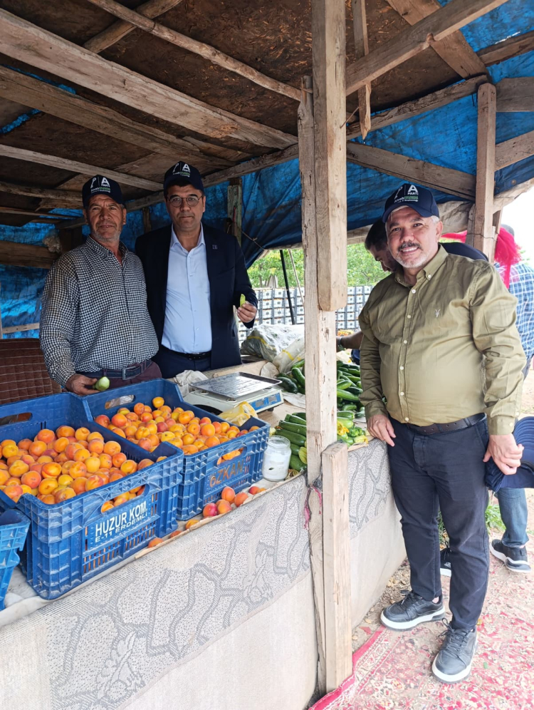Anahtar Parti Adana'da çiftçinin sorunlarını raporladı 2