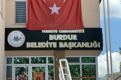 Burdur Belediyesi'ne yönelik soruşturmada 'görevi kötüye kullanma' suçundan 51 sanık hakkında hazırlanan iddianame kabul edildi