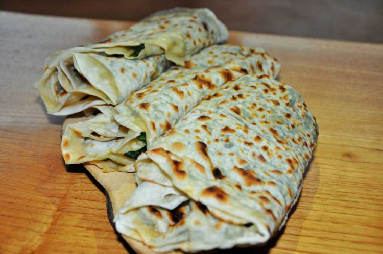 Mancarlı Kandıra Pidesi
