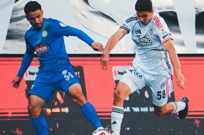 Tredyol Süper Lig: Çaykur Rizespor: 2 - Beşiktaş: 0 (İlk yarı)