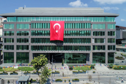 Üsküdar Belediyesi'ne yönelik irtikap operasyonu: Aralarında başkan yardımcısının da bulunduğu 7 kişi gözaltına alındı