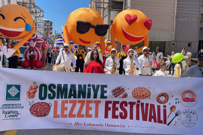 Osmaniye'de lezzet şöleni başladı: Yer fıstığı ve Türk bayraklı muhteşem kortej