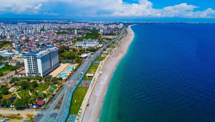 Konyaaltı Halk Plajı