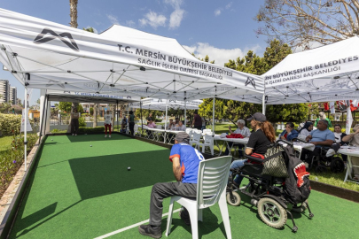 Mersin'de engeller sporla aşılıyor: Engelsiz Yaşam Parkı'nda Bocce heyecanı
